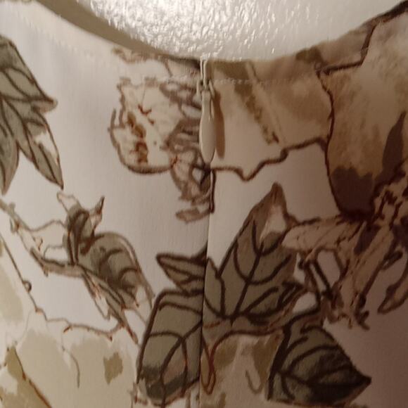 Balaton Women's Medium Floral Sleeveless long Tank. Dressy,Professional, Comfy. - Picture 6 of 10